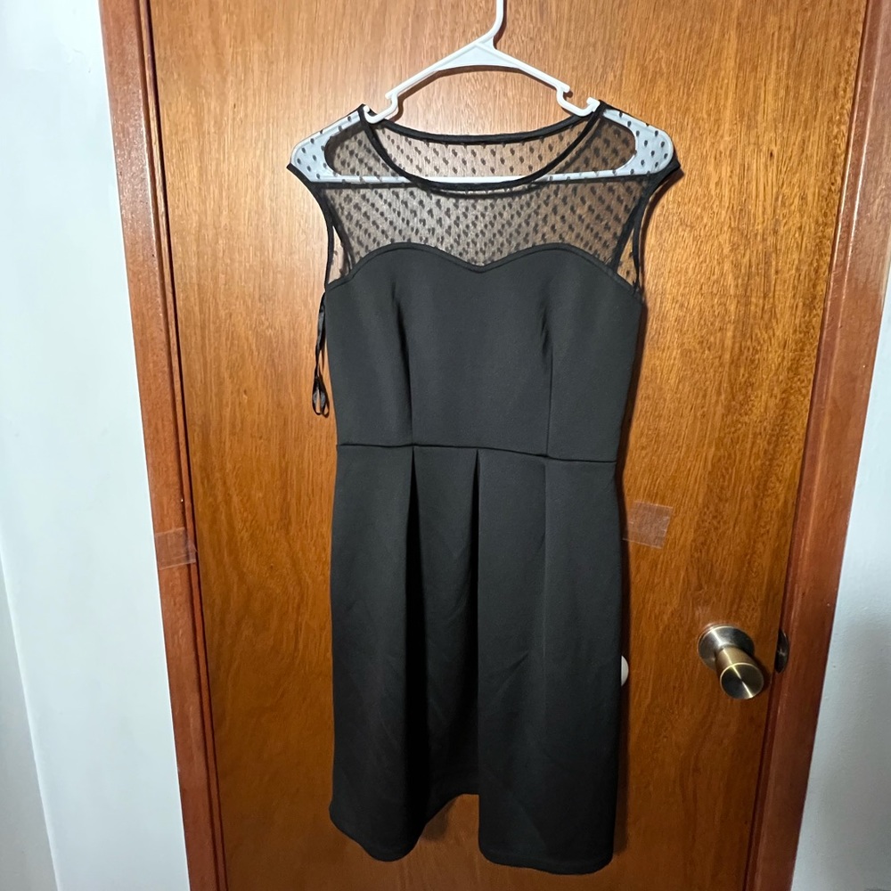 EnFocus Studio size 4 black dress